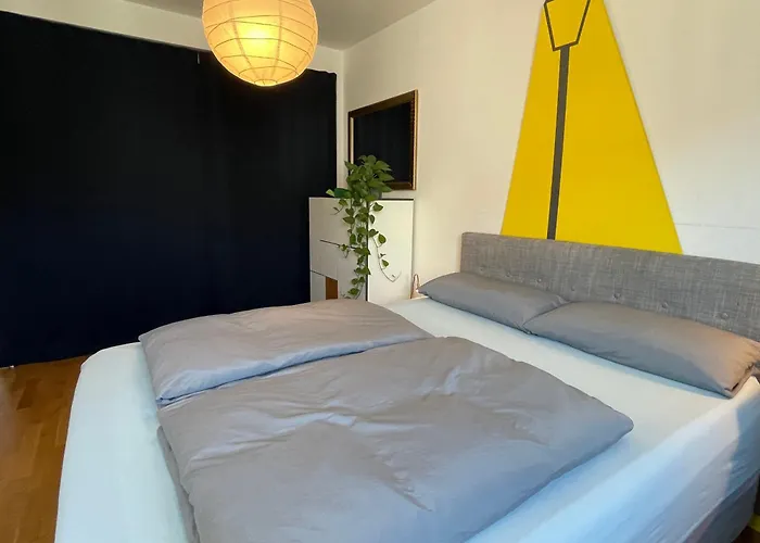Checkpoint Charlie Apartment